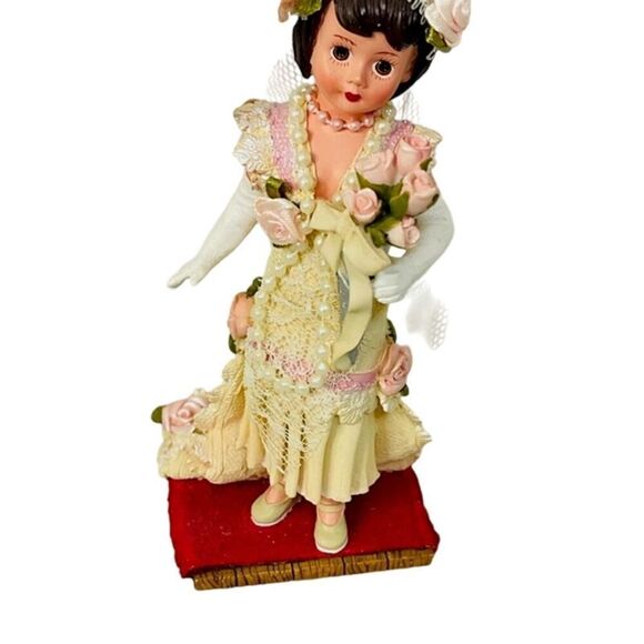 Madame Alexander Figurine Roaring 20s Bride 6" - Picture 3 of 9